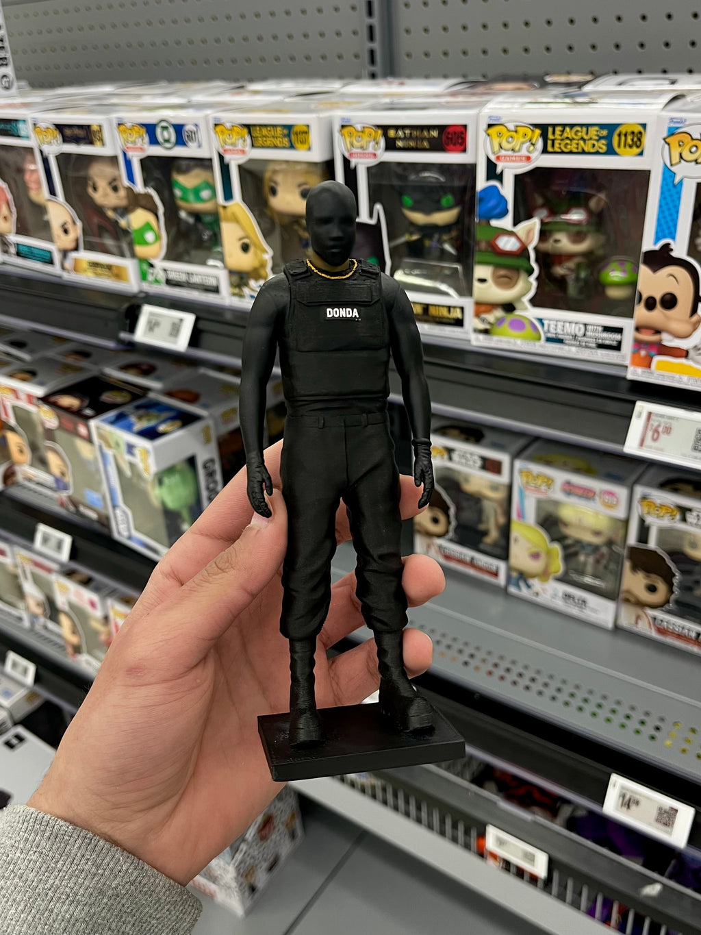 Donda Figure