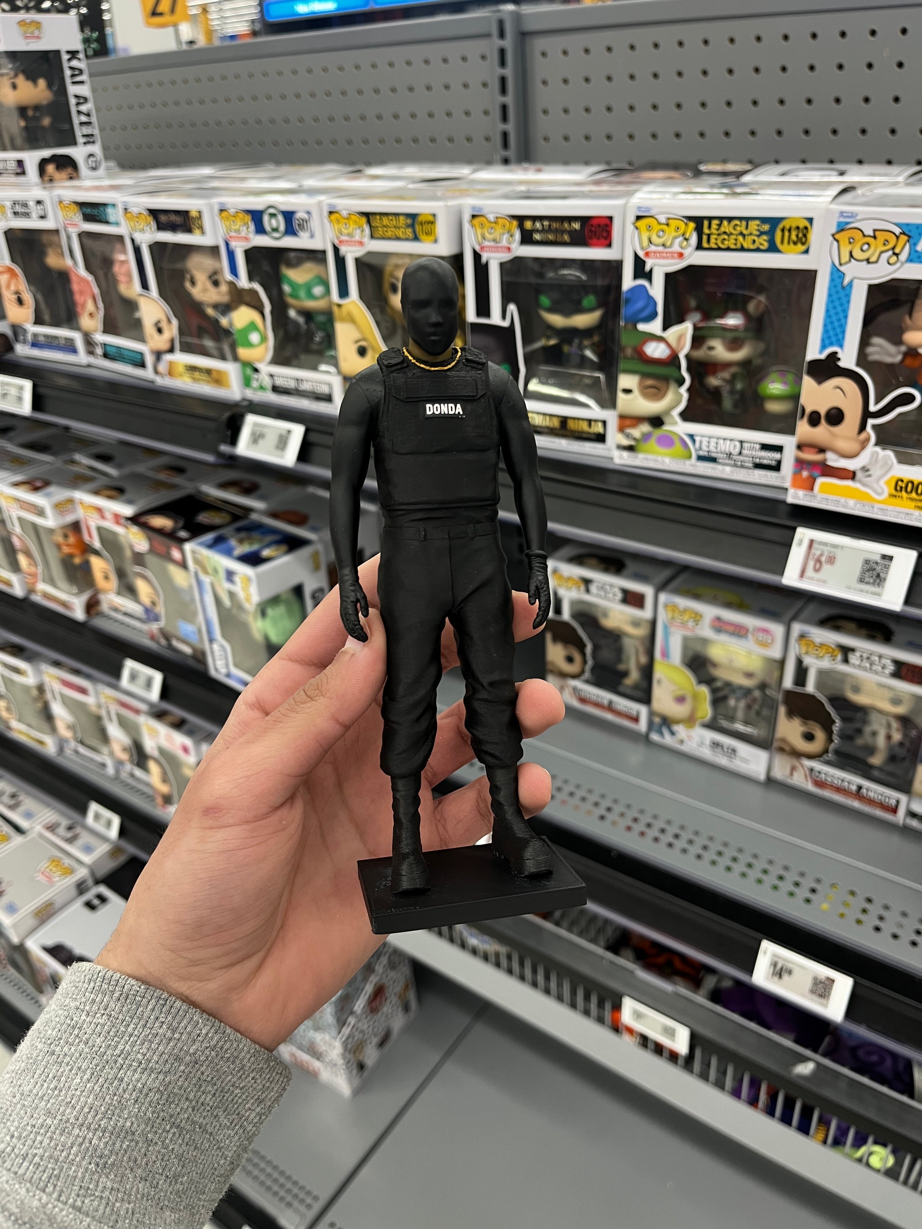 Donda Figure